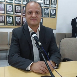 Vereador suplente Rafael SantAnna assumiu uma cadeira no Legislativo nesta segunda-feira